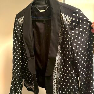 Silk blazer, amazing feel, absolutely gorgeous!